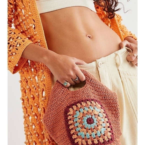 Momo for Free People Pink Crochet Cali Clutch Bag - Picture 2 of 15